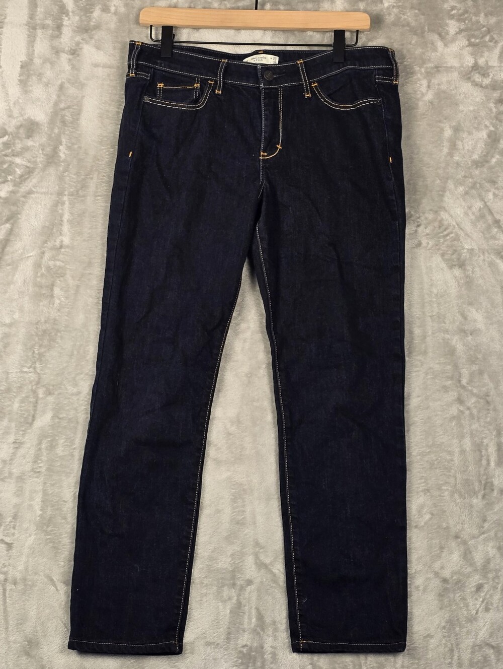 Abercrombie & Fitch Dark Wash Denim Jeans Size 8R 8 Regular W29 L33